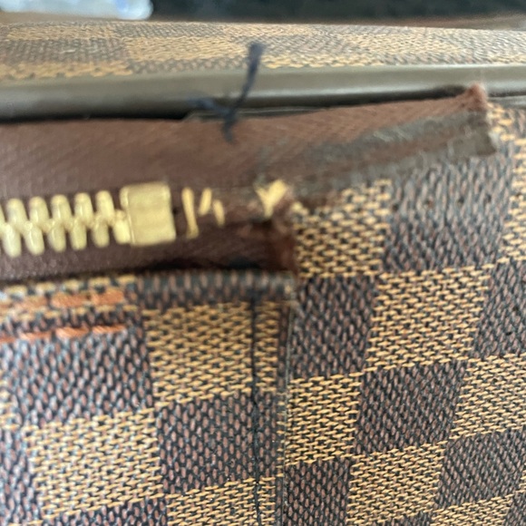 Louis Vuitton Damier Ebene Keepall 55 luggage - Picture 6 of 7